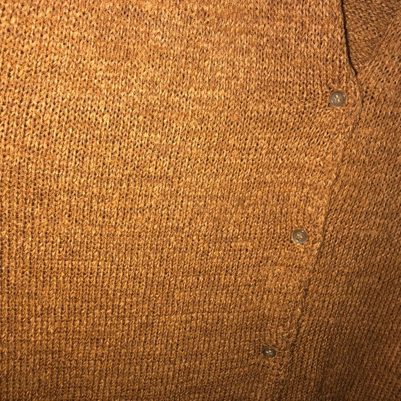 Knitted Crop top - Picture 2 of 5